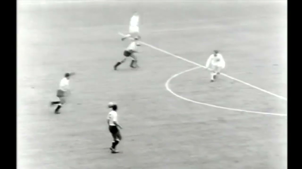 ANGLETERRE - URUGUAY - 1964 -