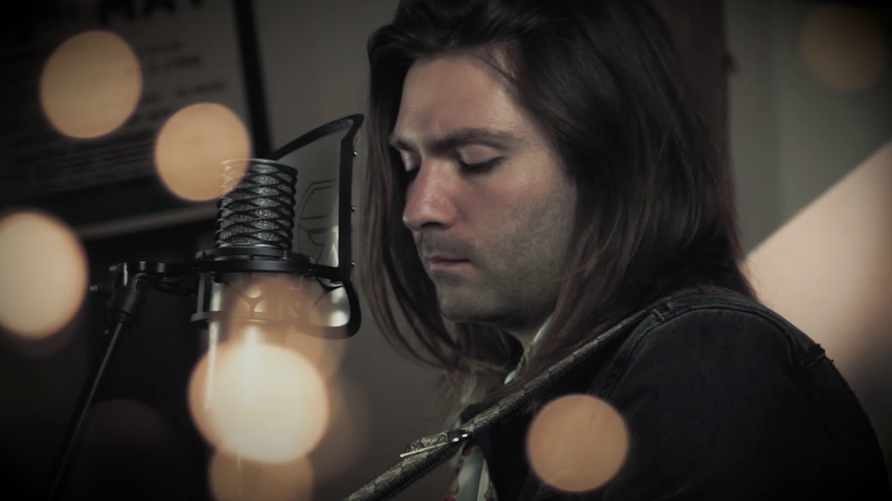 Rob Jarvis and The Mercury Sons - Four Walls (Rob Jarvis live acoustic performance)