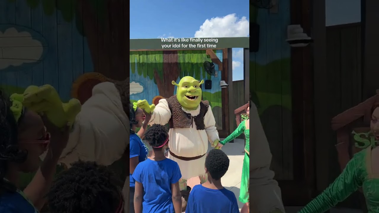 Fun fact : I love Shrek 🧅 Universal Kids Resort highlight of my day 💚✨ #shrek #universalkids