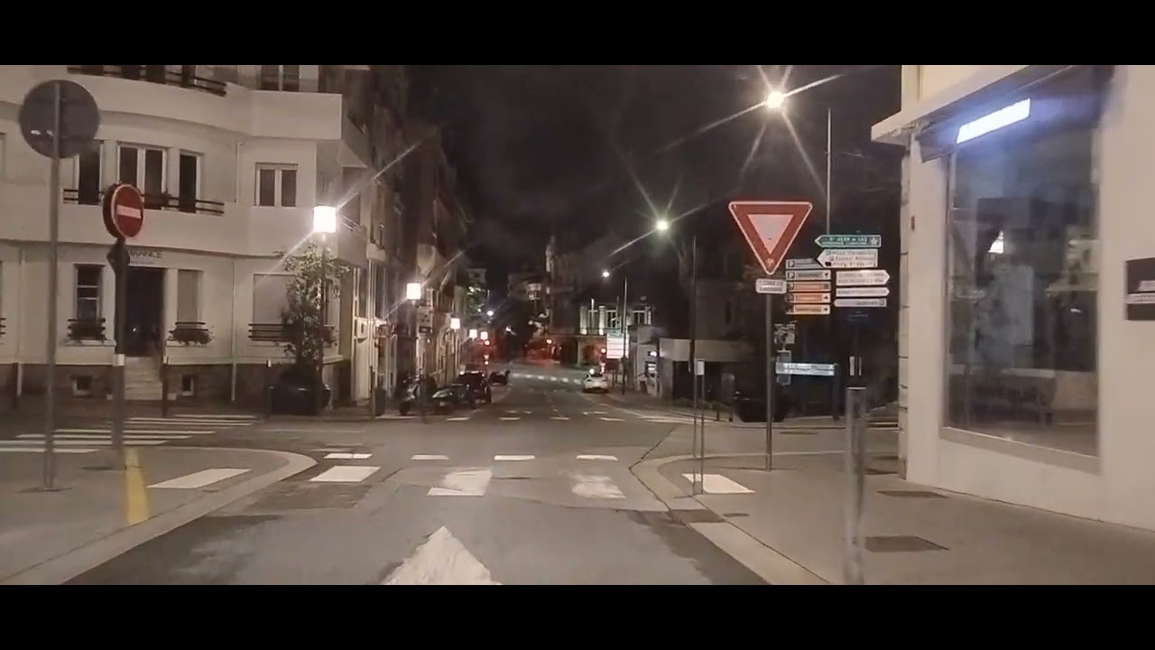 Driving Anglet Biarritz by night (France)