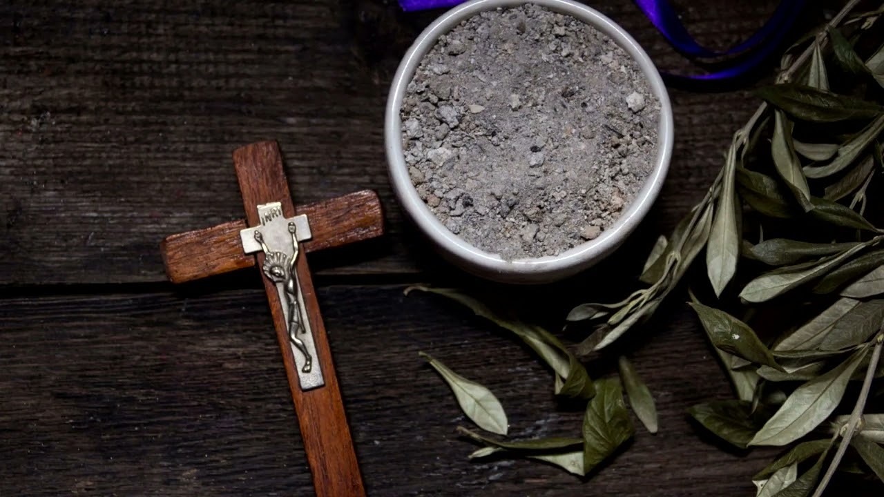 Quarta-Feira de Cinzas. “Rasgai o coração, e não as vestes ...”! Mt 6,1-6.16-18.