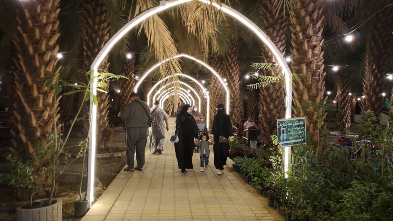 SUASANA MAKAN MALAM & BERSANTAI DI LADANG KURMA ARYAF TAYBAH UHUD 2022