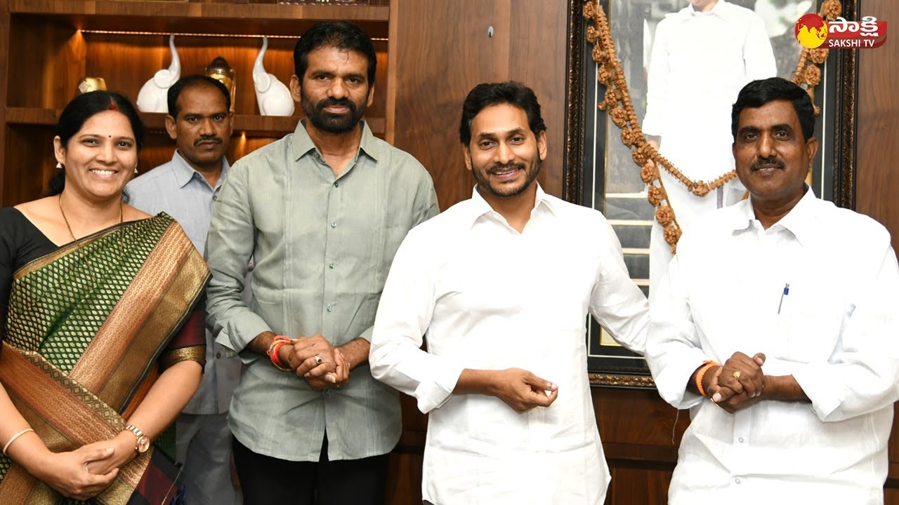 Newly Elected MLC Candidates Meets CM Jagan | Ramachandra Reddy | Chandrashekar Reddy@SakshiTVLIVE