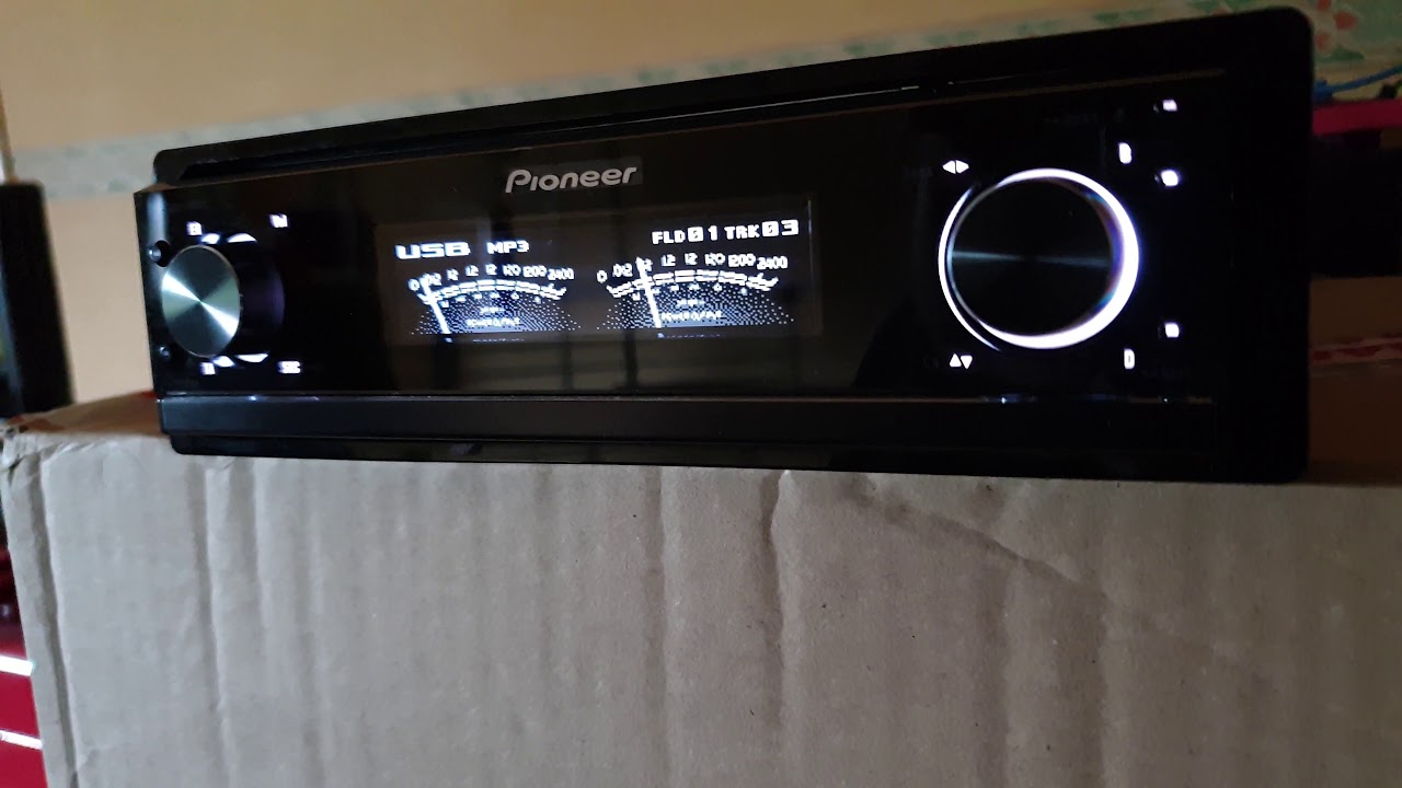 Pioneer dex-p99 rs +2 amplis(réglage couleurs)