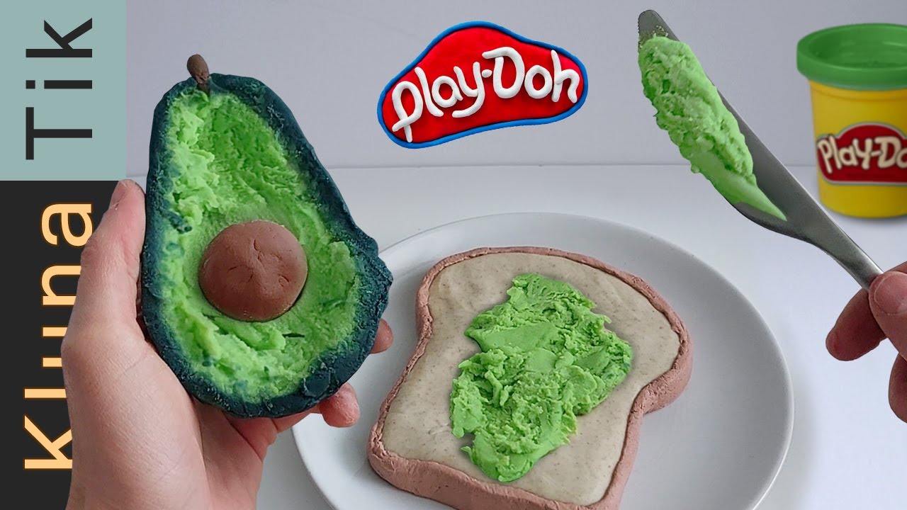 PLAY-DOH FOOD!!  Eating edible Playdoh