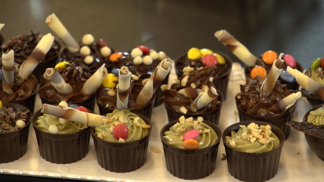 Bicchierini di cioccolato ripieni