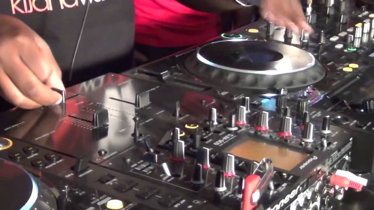Dj Joe Mfalme And Dj Creme During The East Africa Pioneer Dj Convention.