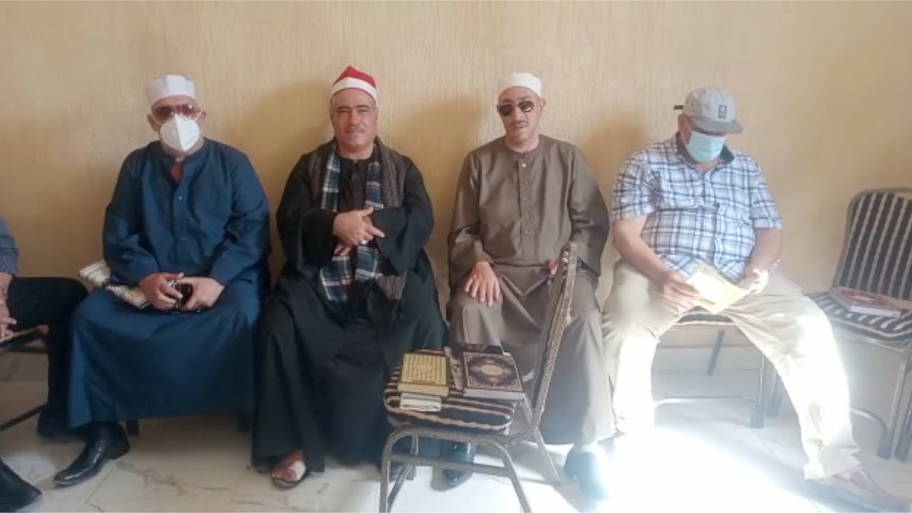 أسرة الشيخ الطبلاوي في خاتمة  قرآنية أمام ضريحه بالذكرى الأولى لوفاته