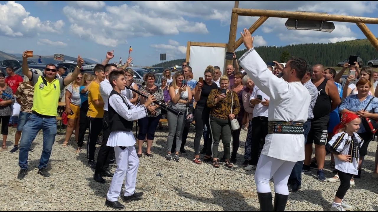 Iliuță de la Jina împreună cu Robert Târnăveanu la Stâna Ștefanu