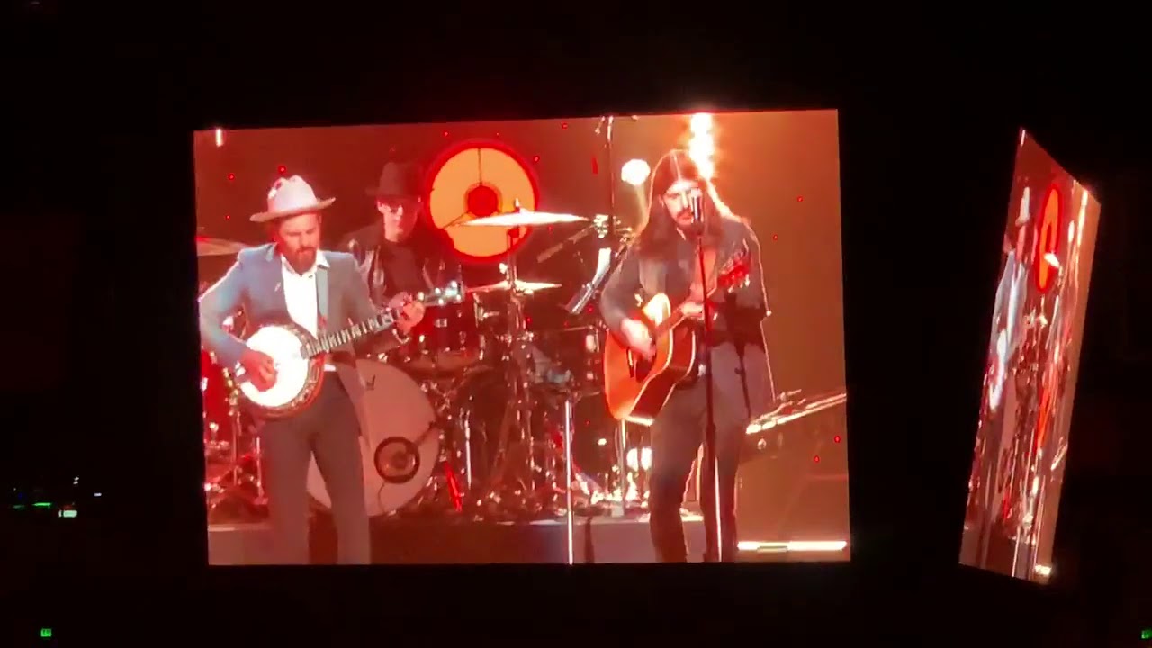 Avett Brothers - Bloody Mary Morrning - Willie Nelson Tribute Nashville