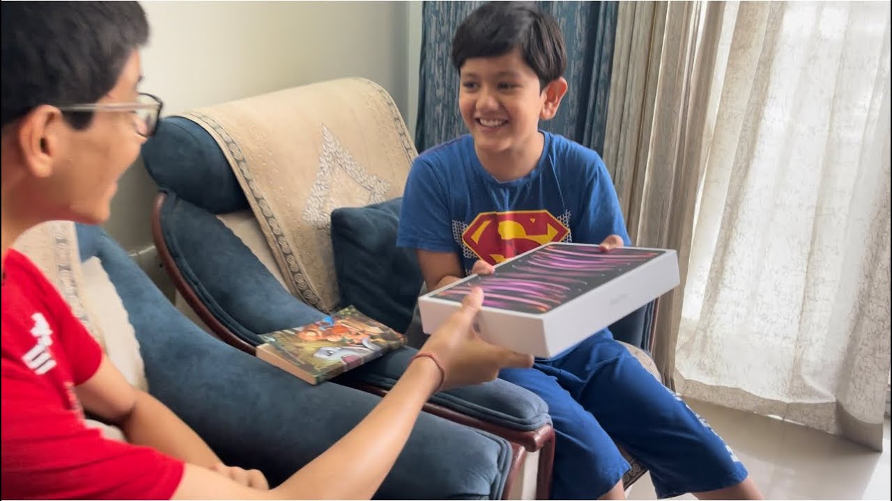 Biggest Surprise for Goldy❤️ New iPad Pro le liya| Full Reaction 🤪#ipad #unboxing #ipadpro