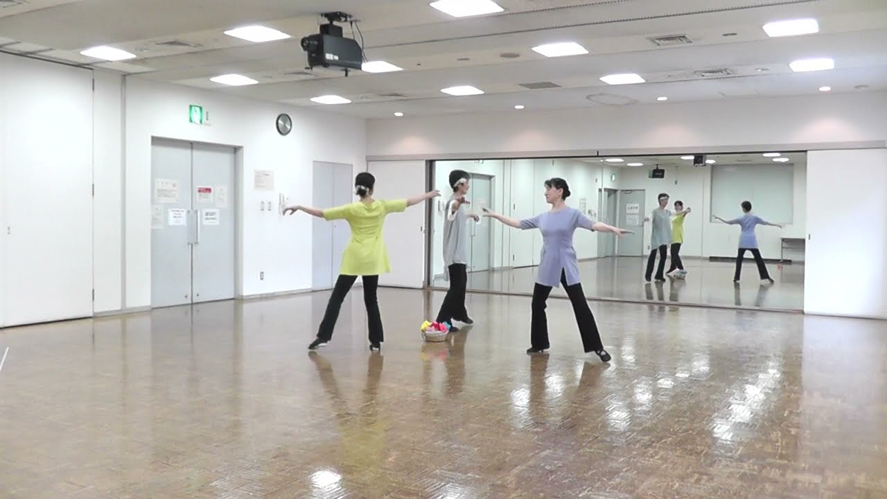 Eirisim (Irisim ) イリスィム איריסים  -Yohav Ashriel (Circle Dance)