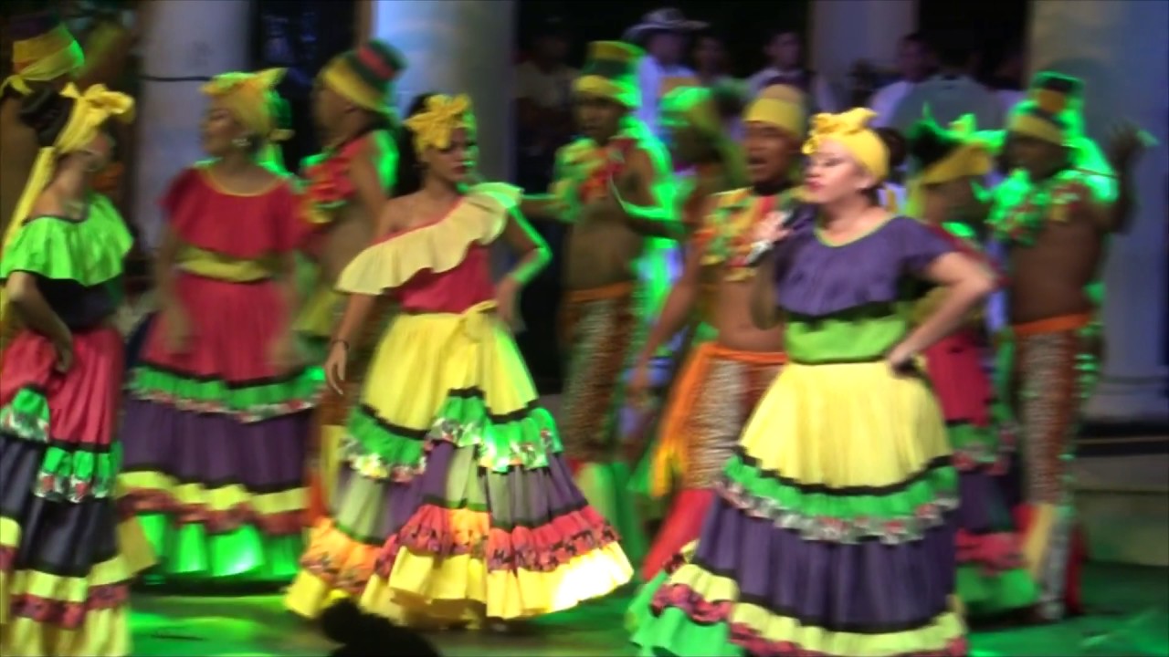Presentación Corporación Folclórica Trietnia (Baile Negro 2017)
