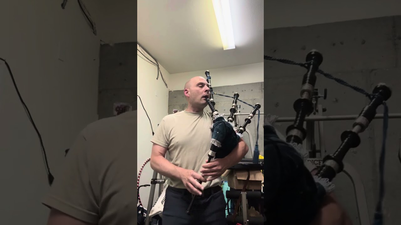 Highland wedding bagpipes 