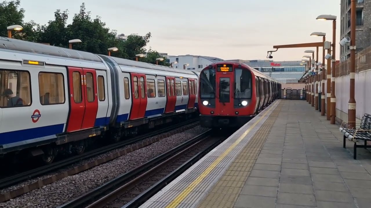 LATIMER ROAD Underground Station (2025)
