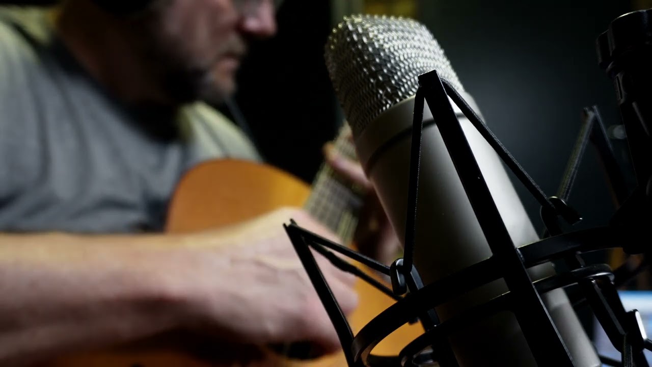 Harmonic - The magic that happens when you let a string be itself