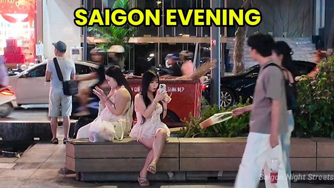 Saigon Evening Walk | Street Life in Ho Chi Minh City