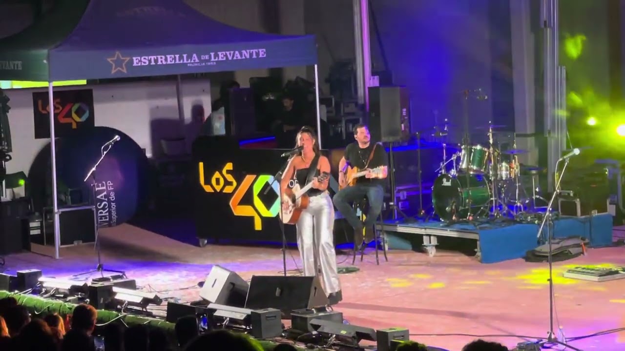 Dos extraños en la ciudad - Miriam Rodríguez (Los 40 Murcia) 11.09.23