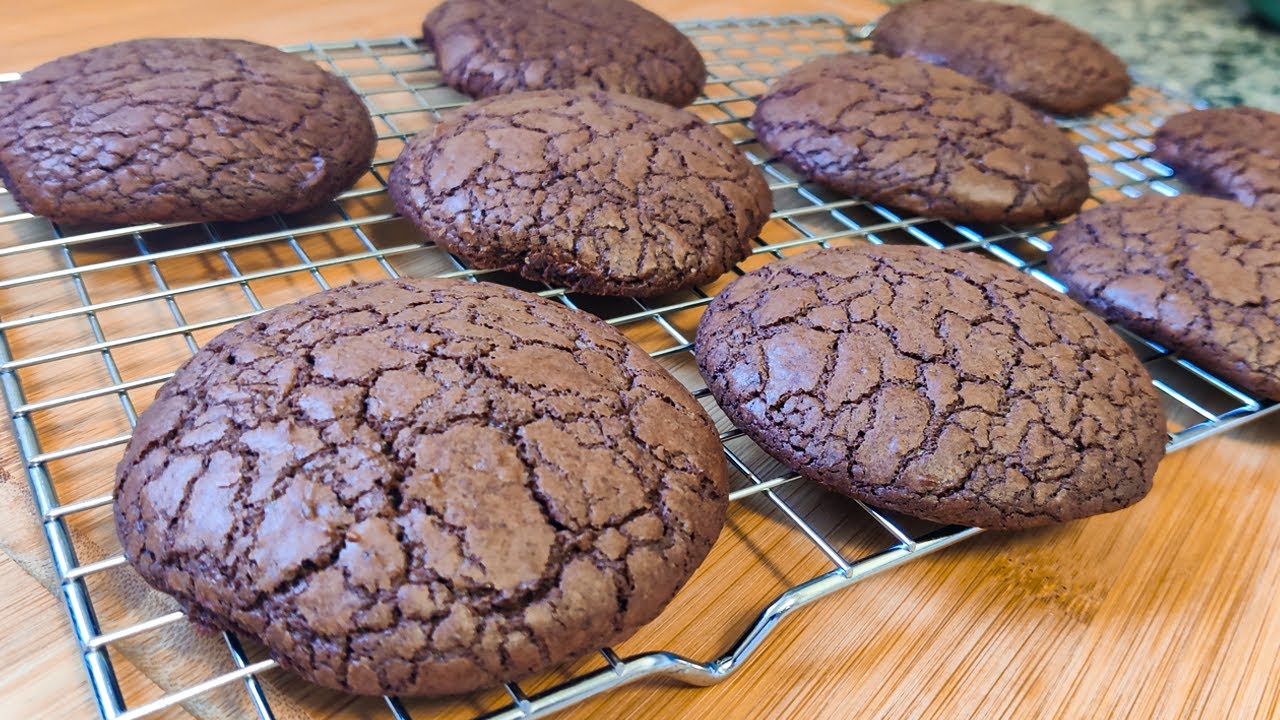 Fudgy Chocolate Brownie Cookies Recipe (with crinkles)