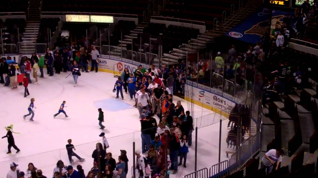 Final Rivermen AHL game: Fans, autographs, farewells
