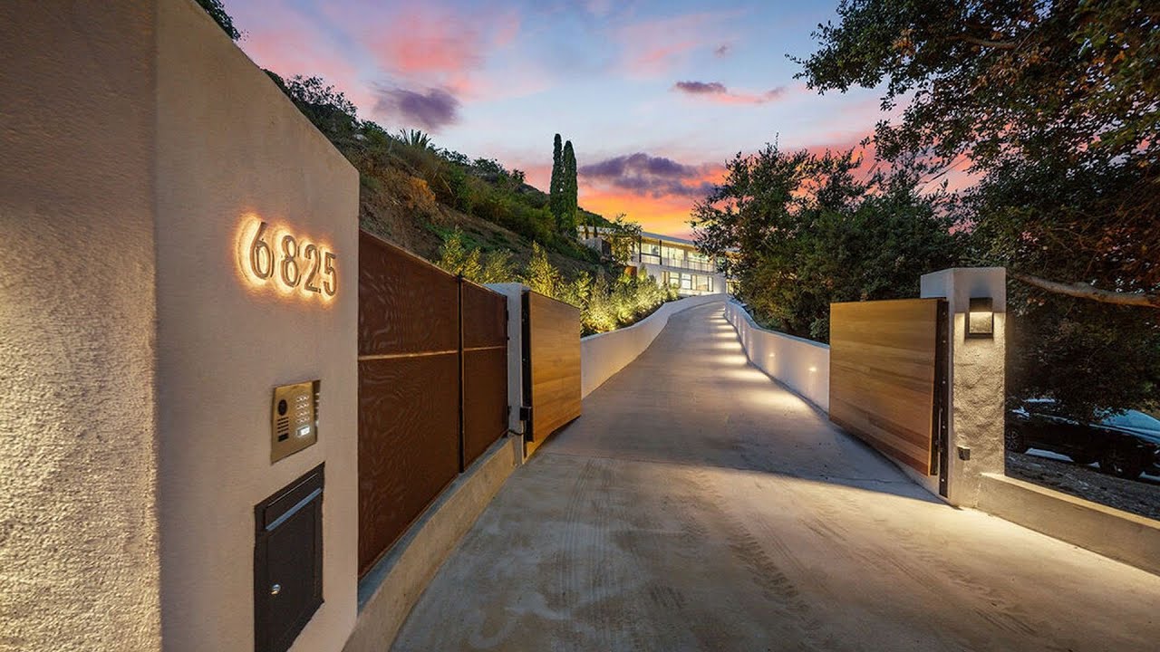 $7,950,000! Brand New Architectural Home with a long driveway in Hollywood Hills Los Angeles