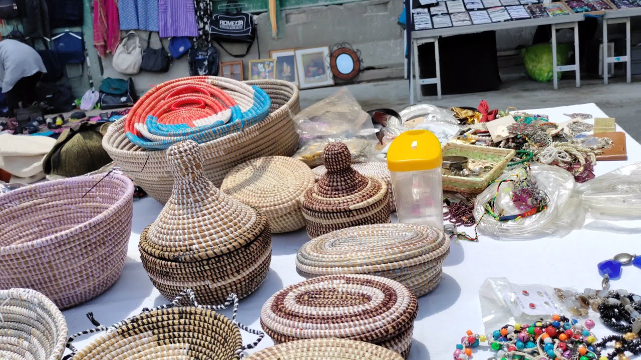 Roma Porta Portese a Roma  Mercatino domenicale  - Sunday open market in Rome