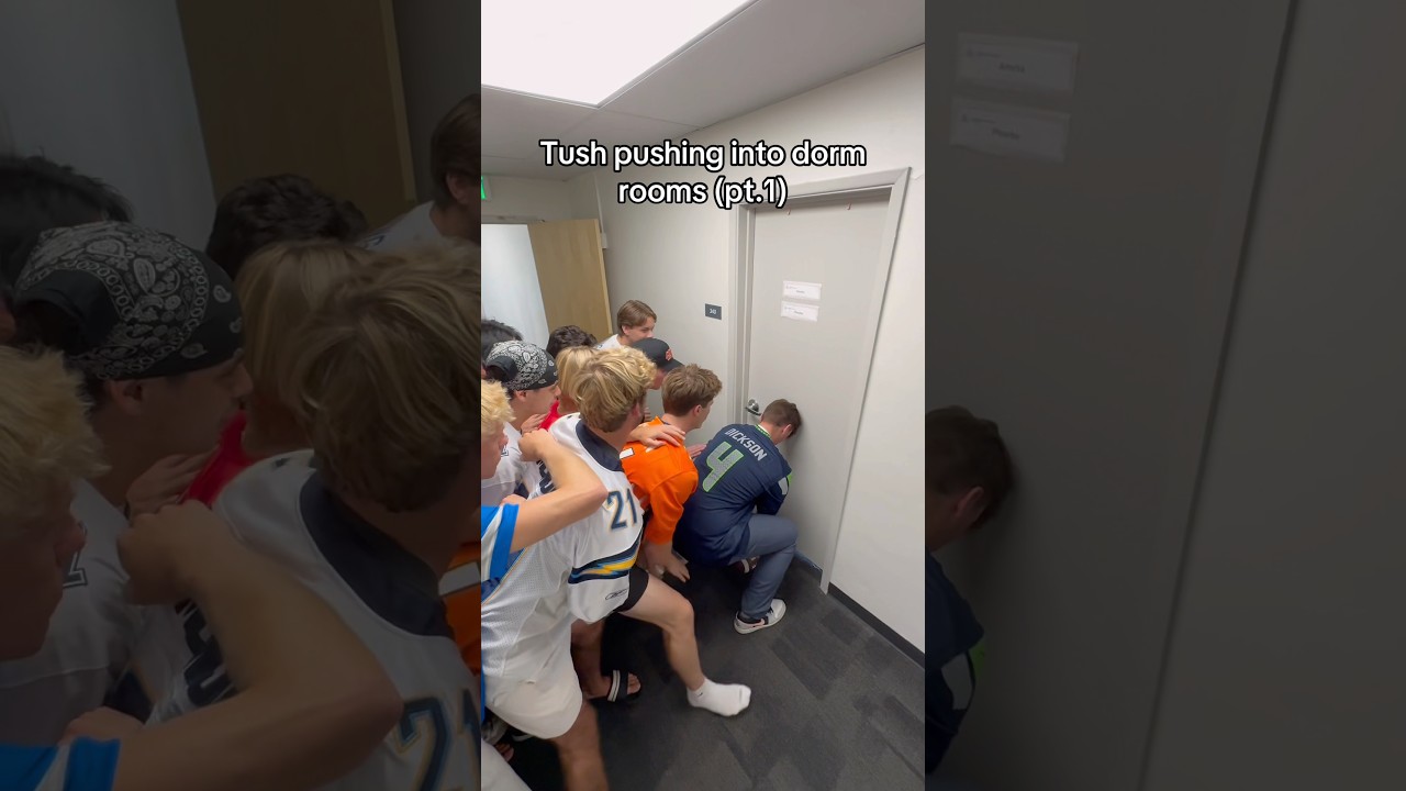 Мы, возможно, сломали растение… #футбол #колледж #tushpush