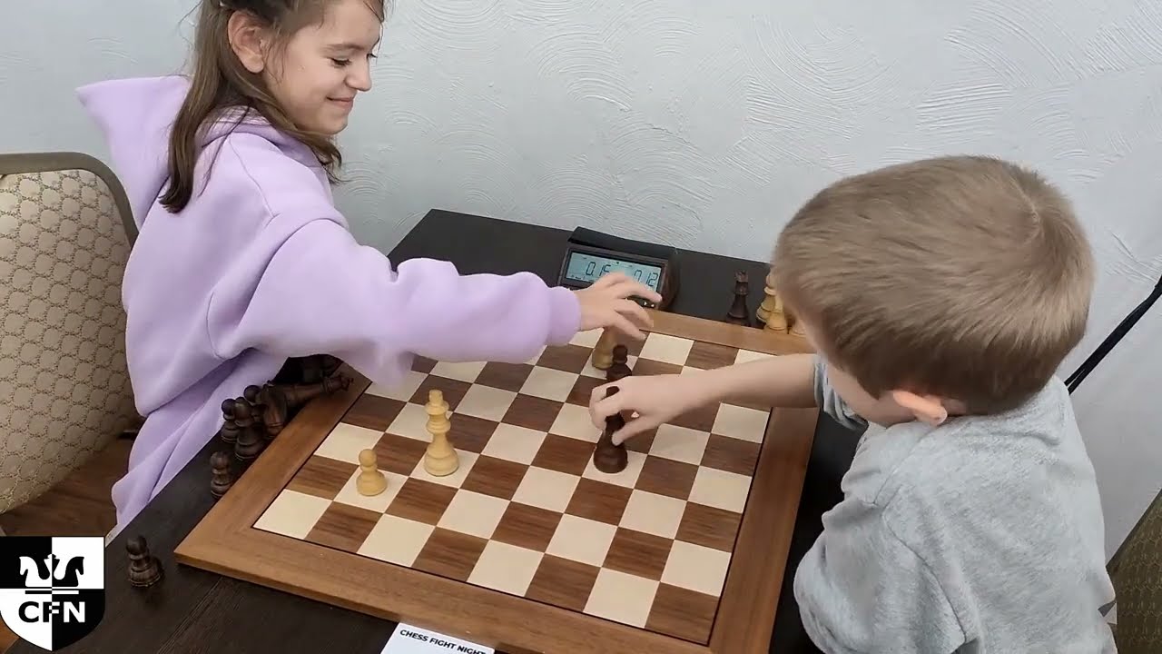 Pinkamena (1485) vs Tweedledum (1494). Chess Fight Night. CFN. Blitz