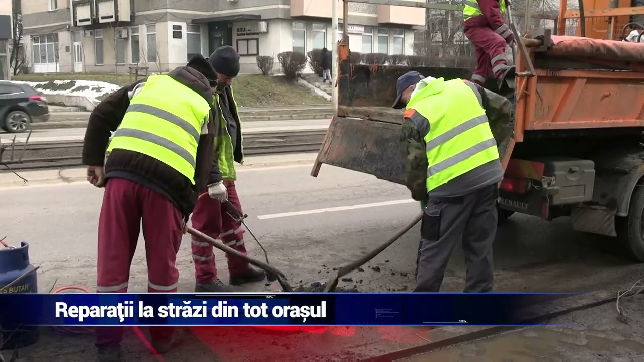 Reparaţii la străzi din tot oraşul