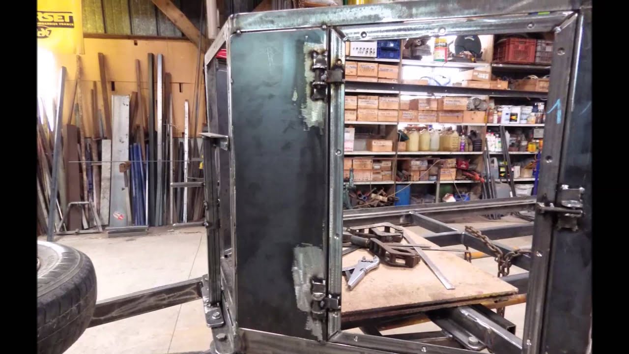 fabrication artisanale d'1 remorque de chasse  dogs trailer
