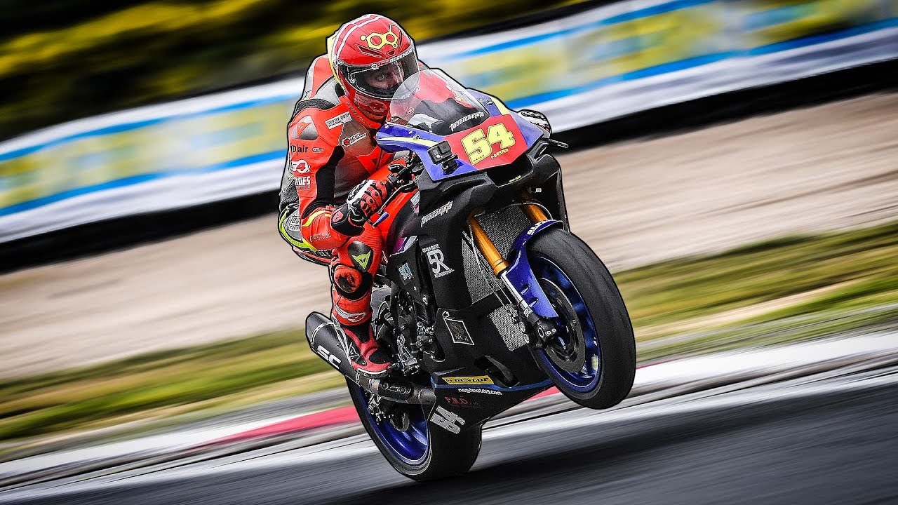 3 CONSIGLI PER ANDARE VELOCE IN MOTO - PISTA e STRADA