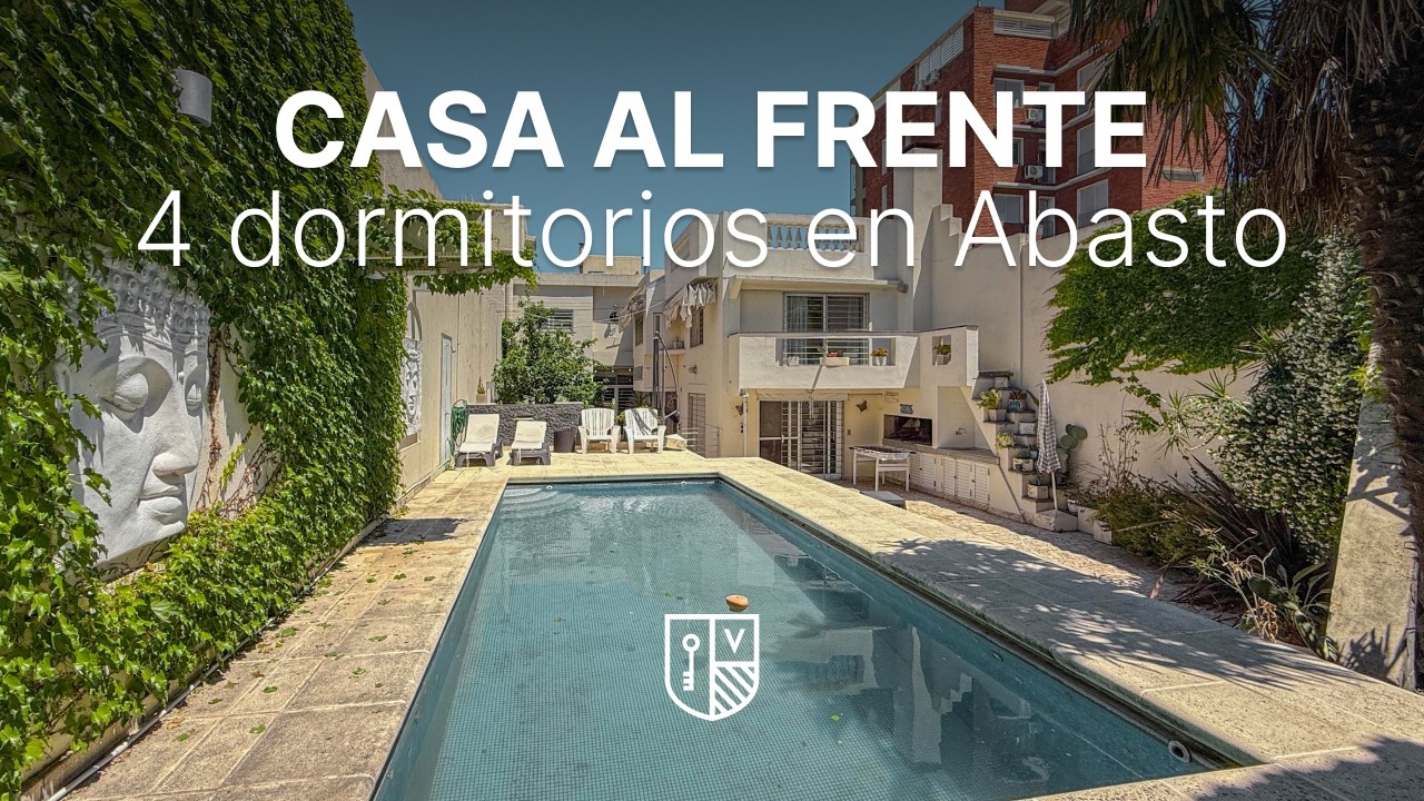 Casa de 4 dormitorios más comodín, 2 cocheras, pileta y solarium- Ituzaingo 1044