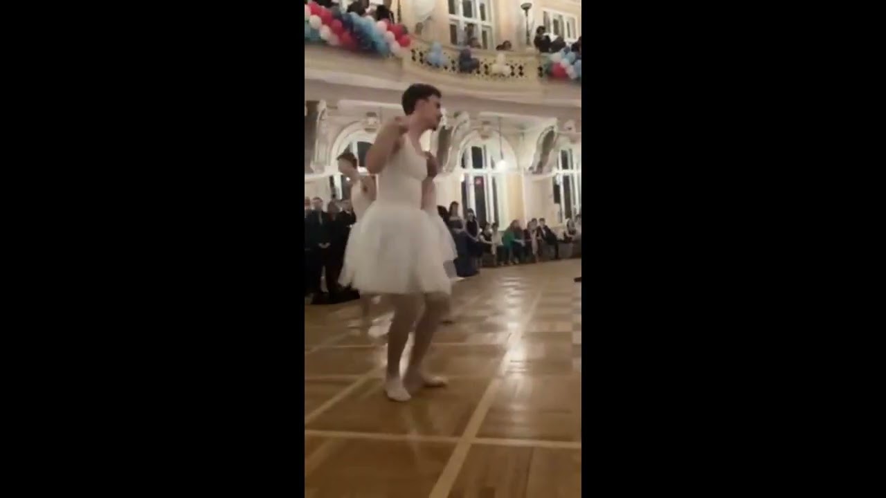 Maturitní ples SPŠ Chrudim 2023 - Půlnoční překvapení