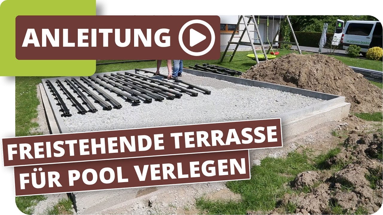 Freistehende Terrasse mit WPC Terrassendielen f&uuml;r Pool verlegen