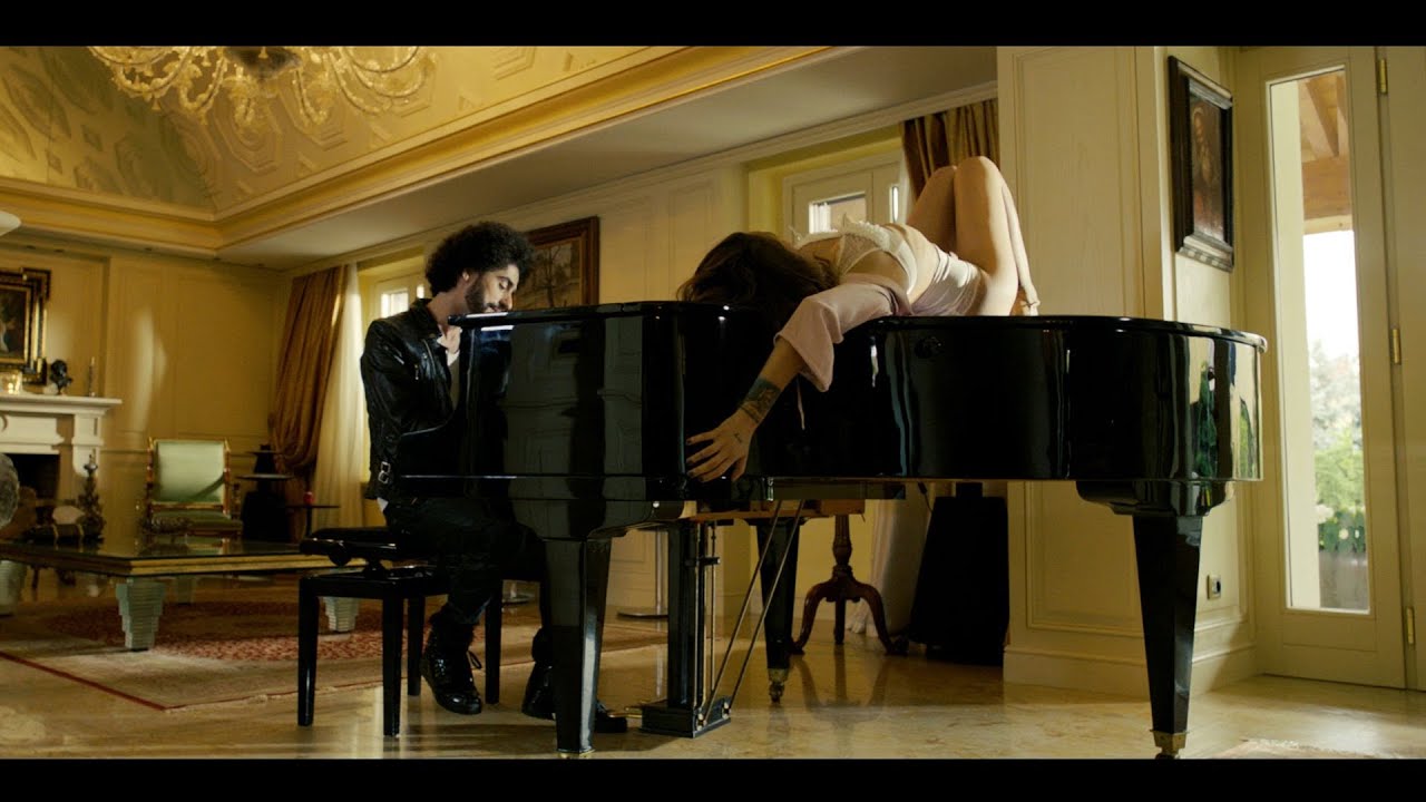 Viky Red - Fa-mi tot ce vrei (Official video) HD