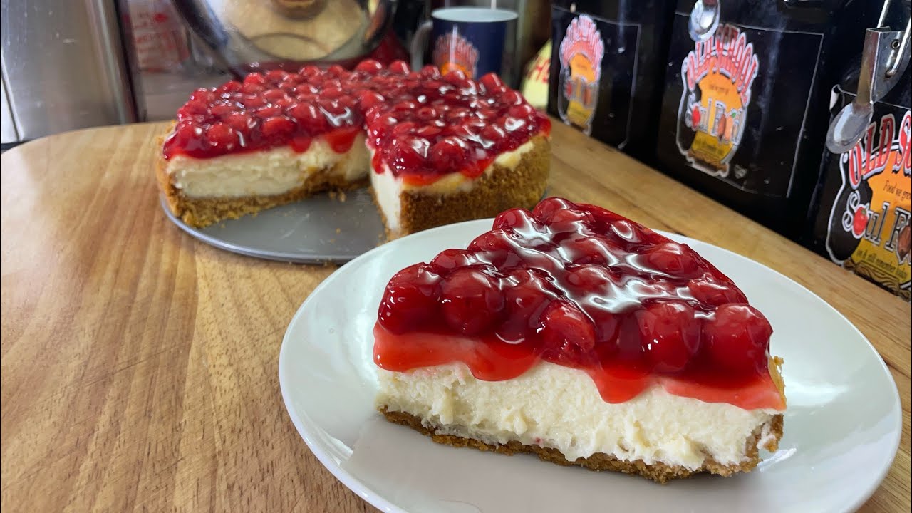 ONE OF THE MOST POPULAR CHRISTMAS DESSERTS/OLD SCHOOL CHERRY CHEESECAKE/VLOGMAS DAY 17