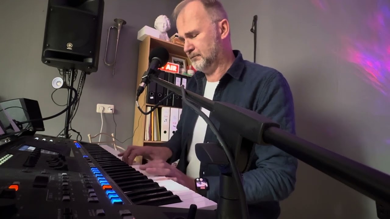 Over de Muur - Klein Orkest 🎹🎼🎶🎵