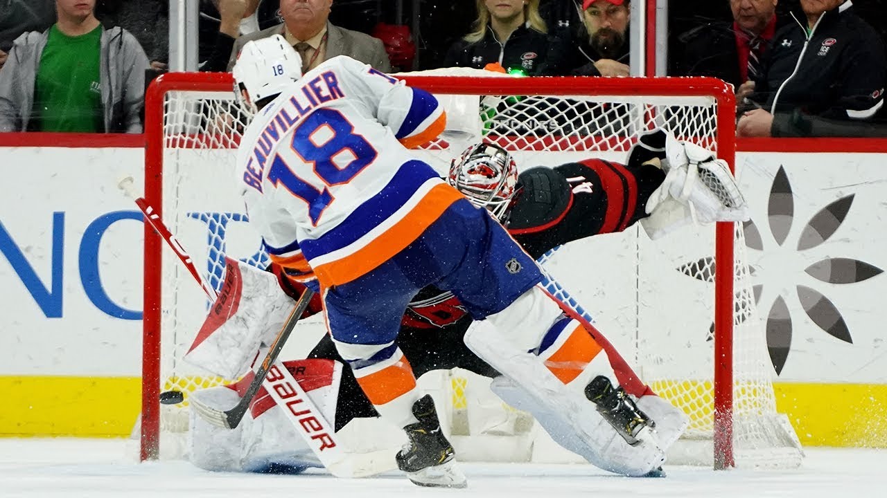 Islanders, Hurricanes, duel in a Sunday shootout