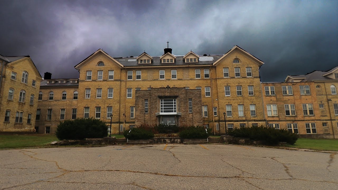 Exploring Inside Abandoned St Coletta School - FIRST LOOK