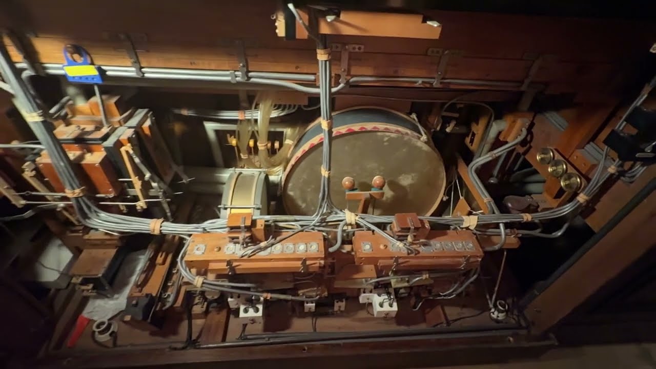 Hupfeld Kino-Pan orchestrion plays 