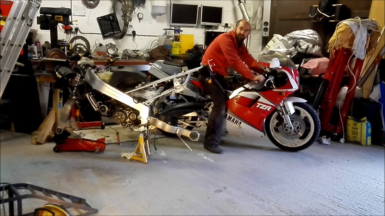 TZR250 3MA Resurrection - Part 1 - Does it run?