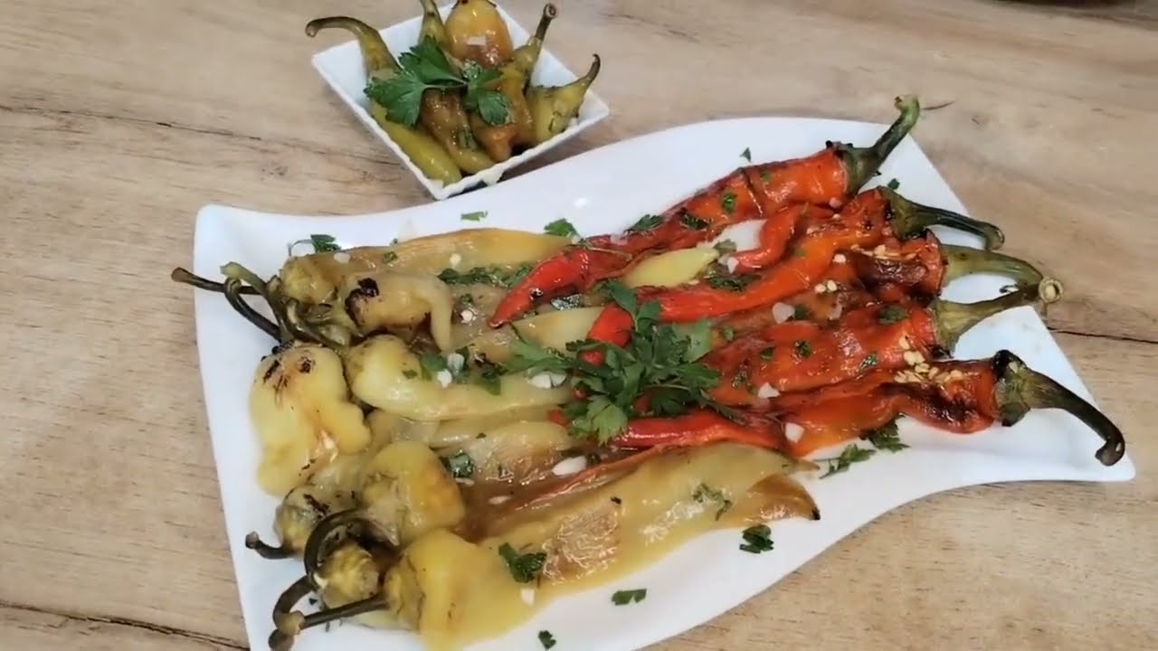 Печени Пиперки со Лук и Магдонос&ndash; Лесен и Вкусен Рецепт 🌶️🧄
