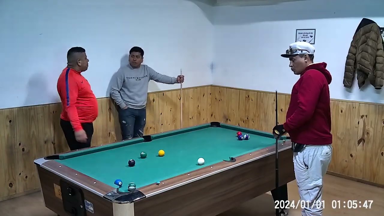 Billar latino en Barcelona Perú VS Ecuador 