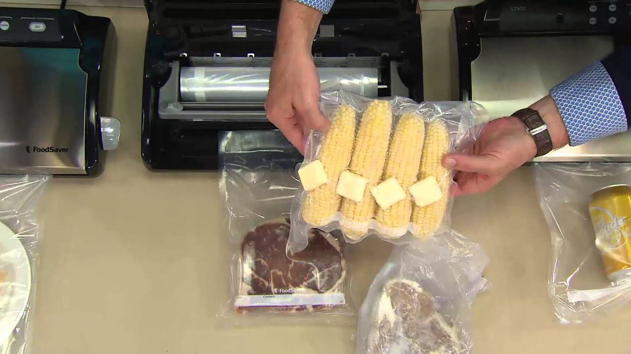 Вакуумный упаковщик FoodSaver V2470 из нержавеющей стали со встроенным отсеком для рулонов с Корт...