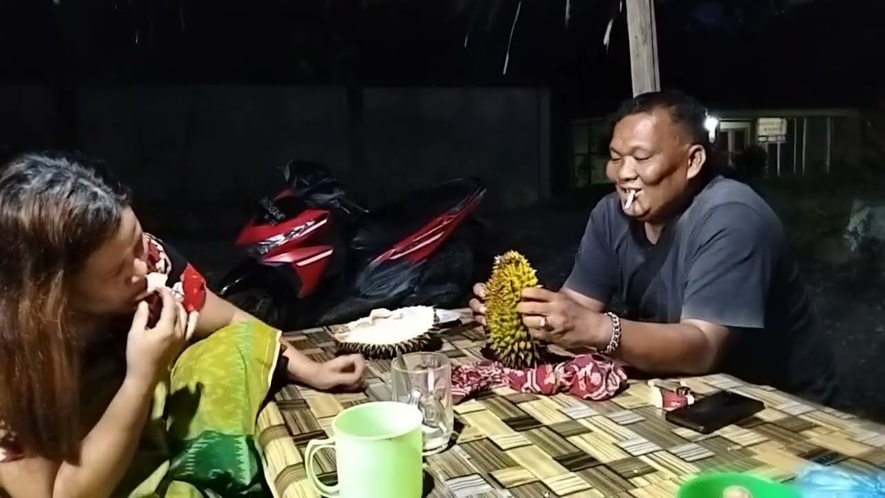 Sudah Mulai Buat Tiang Teras|| Dapat Durian Dari Suami Saya