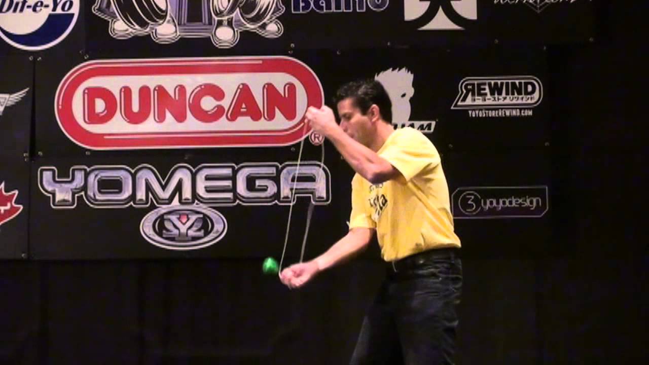 2012World Spintop Freestyle 01 Carlos Solis