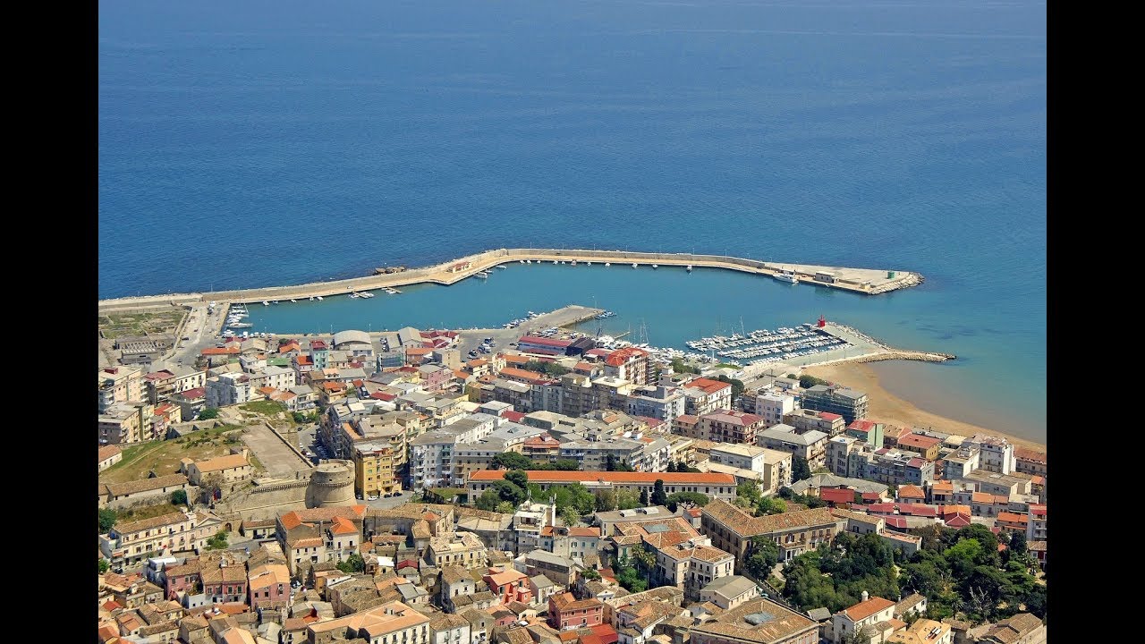 Benvenuti a CROTONE, la città di PITAGORA e RINO GAETANO ♥ Welcome to CALABRIA ♥