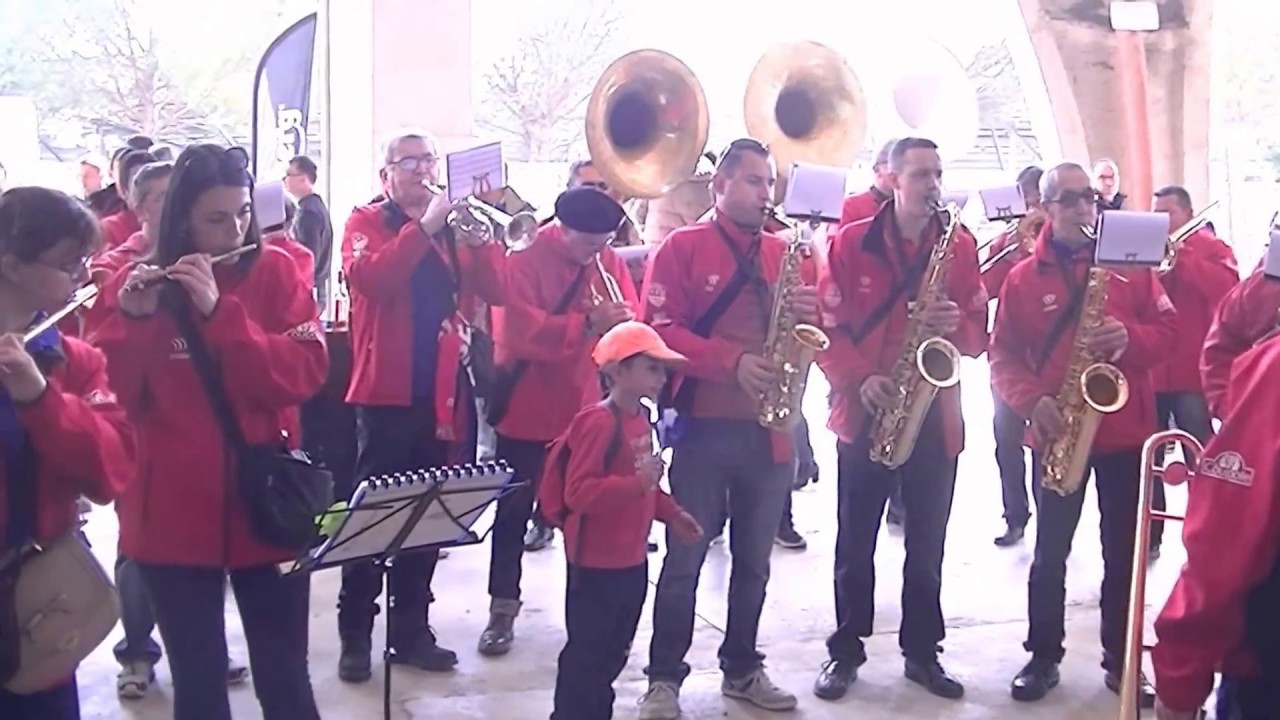 La Banda Mescladis au Stade de la Méditerranée Béziers 2017 