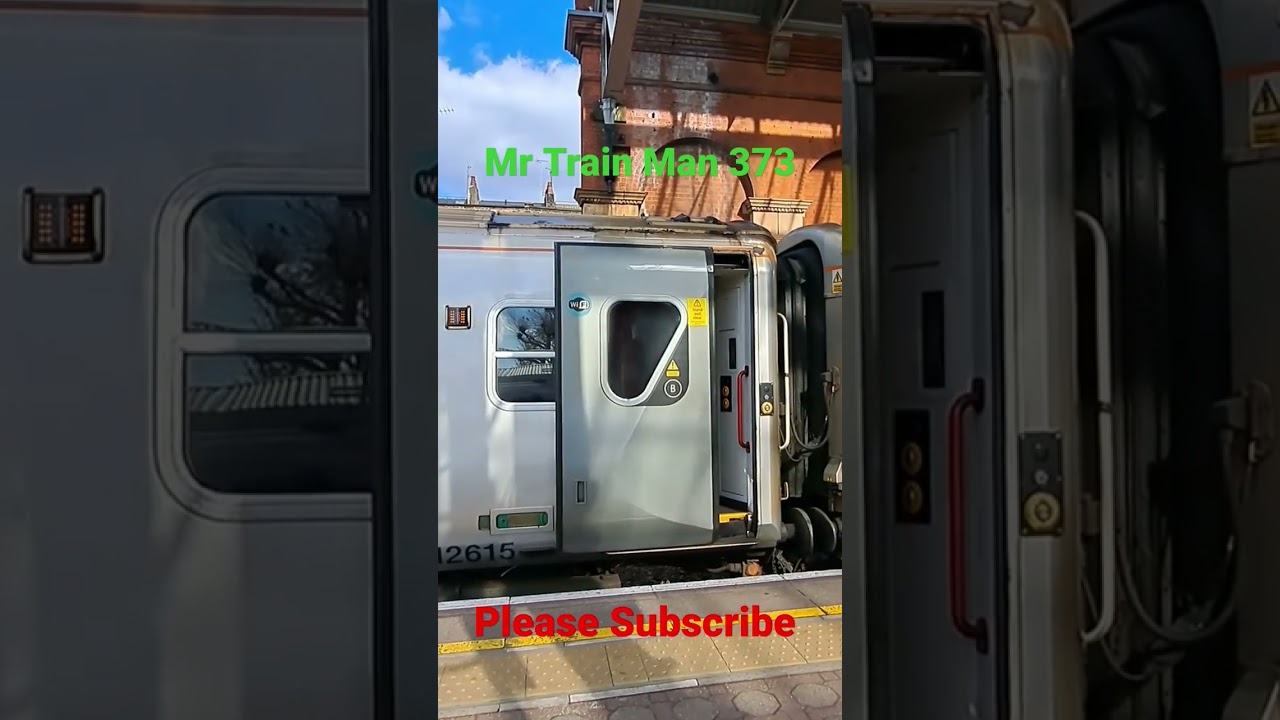 Mark 3 coach doors closing at London Marylebone by Mr Train Man 373