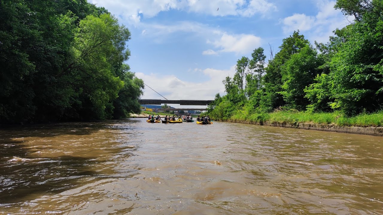 Splav Hrona centrom Banskej Bystrice